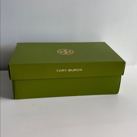 Tory Burch Brown Gift Bags with Green Ribbon and Shoe Box (3) - Picture 8 of 12